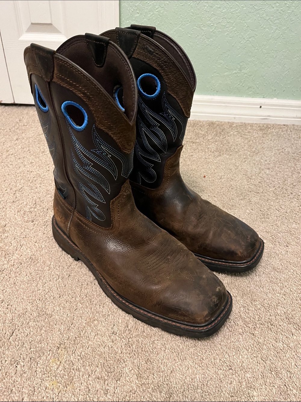 Ariat Brown Leather Cowboy Boots with Blue Stitching and Pull Holes